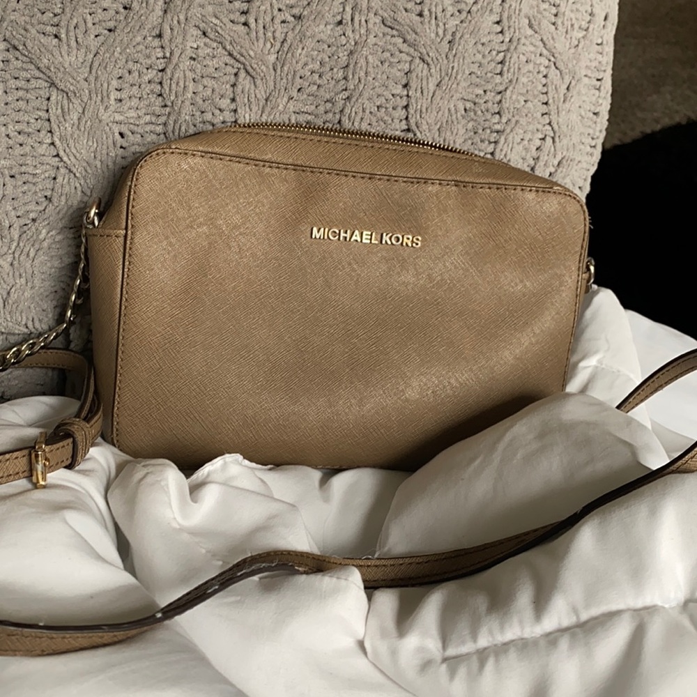 Michael Kors Jet Set Crossbody